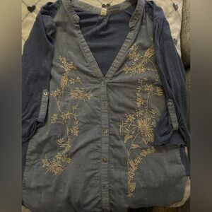 Anthro L button up top